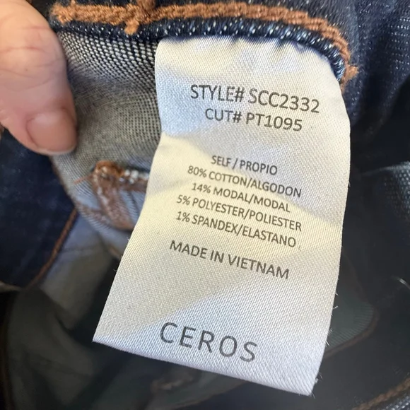 Ceros Dark Wash High Rise Flare Jeans Size 9/29 - Picture 6 of 7